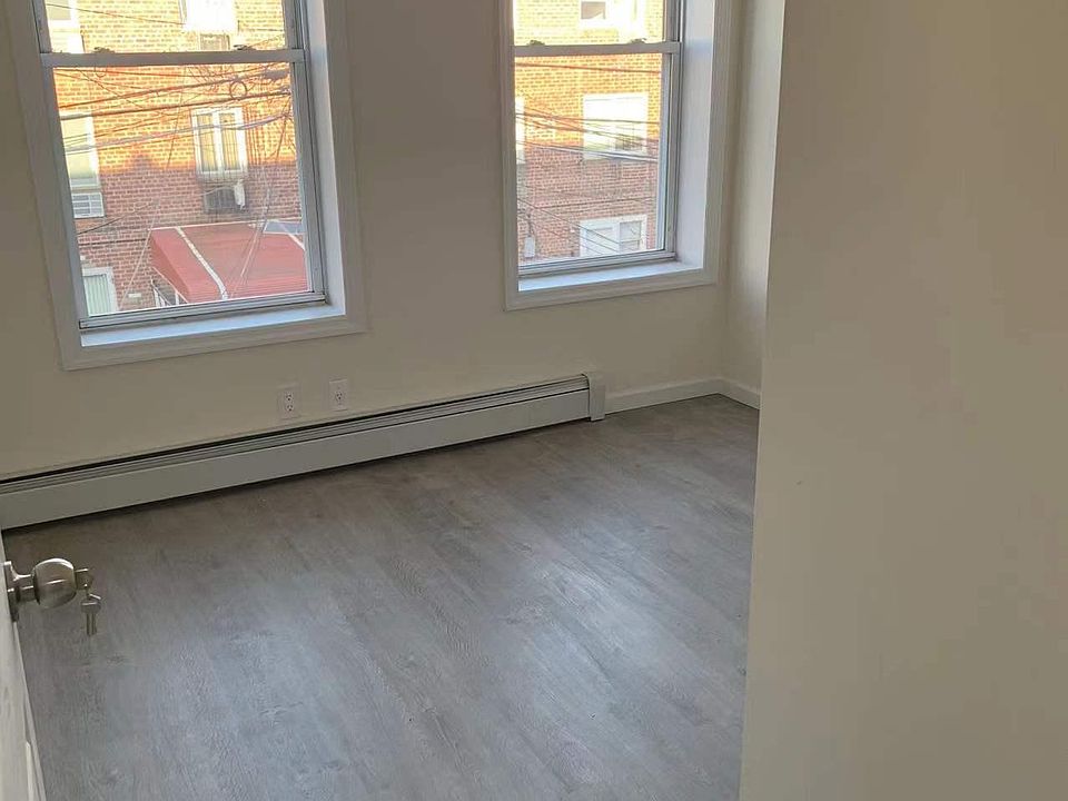 2nd image of 1745 61st St #2F