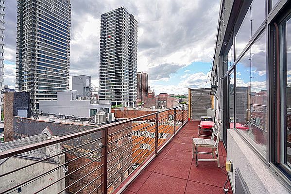 1st image of 2253 3rd Ave Suite 2B