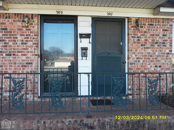 4th image of 307 Elm St