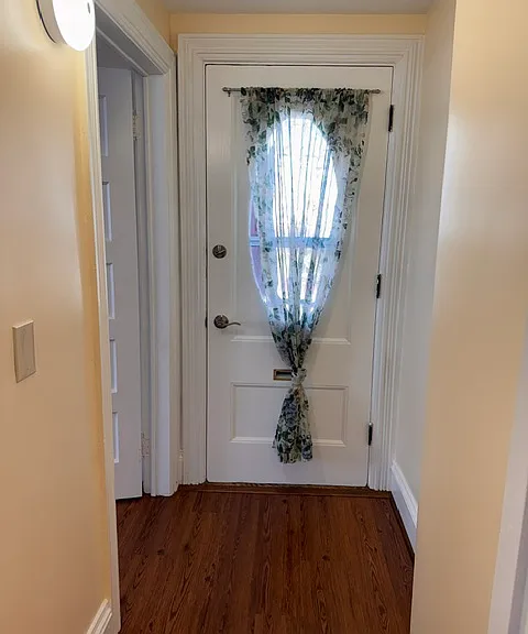 33 Potter St #31 — Photo 32