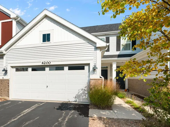 4200 Calder Ln, Aurora, IL 60504