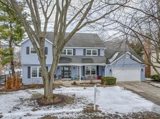 928 Savannah Cir, Naperville, IL