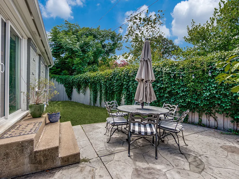 6404 Goliad Ave — Photo 11