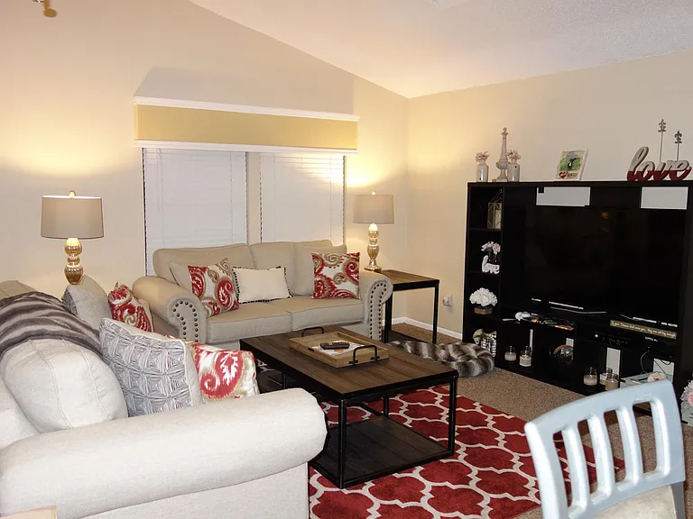 7420 Spring Villas Cir — Photo 37