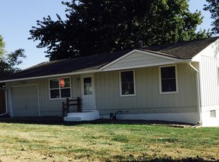 4708 Chapel Ln, Saint Joseph, MO 64503