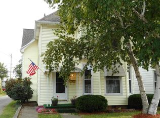 220 E Mound St, Circleville, OH 43113