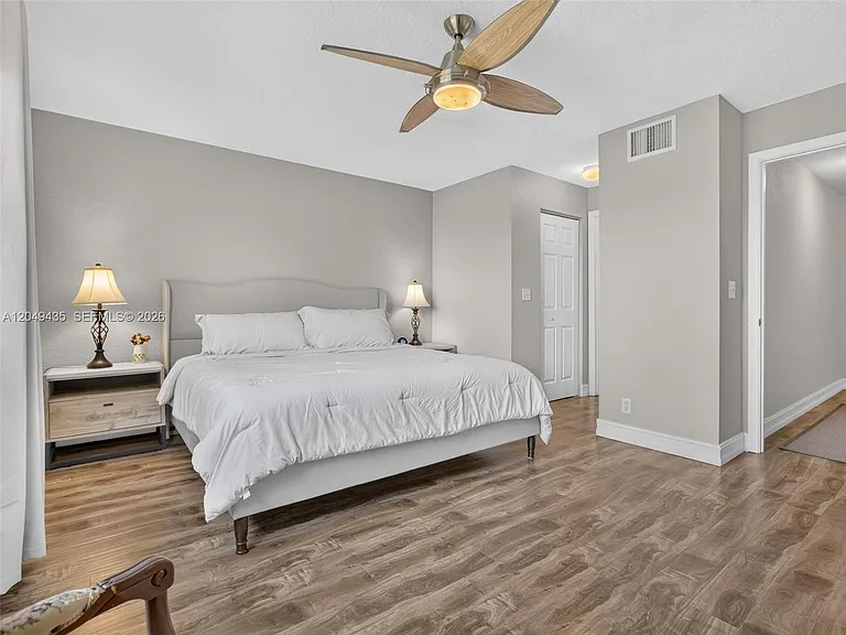 2475 W Cordoba Bnd — Photo 49
