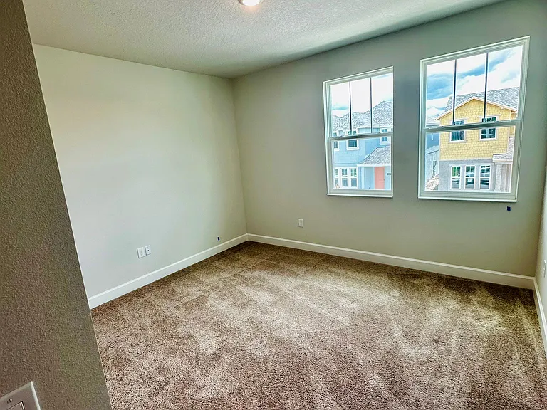439 Scotsmans Pl #439 — Photo 15