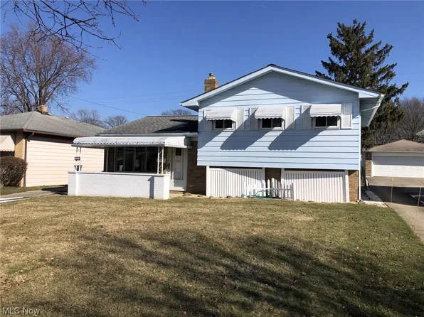 6195 Carol Dr, Brookpark, OH 44142