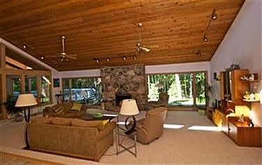 3rd image of 6838 Deepwood Ln
