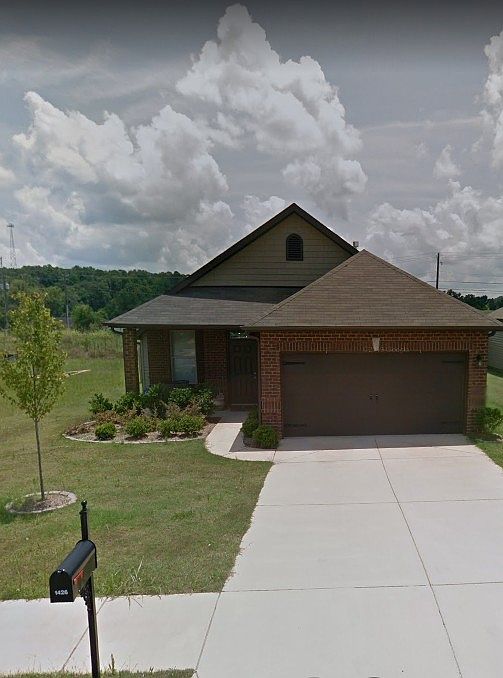 1st image of 14050 Maxwell Cir