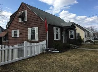 46 Marquette St, Springfield, MA 01104