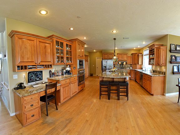 5th image of 80 Schafer Meadows Ln