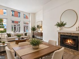 2030 Walnut St, Philadelphia, PA