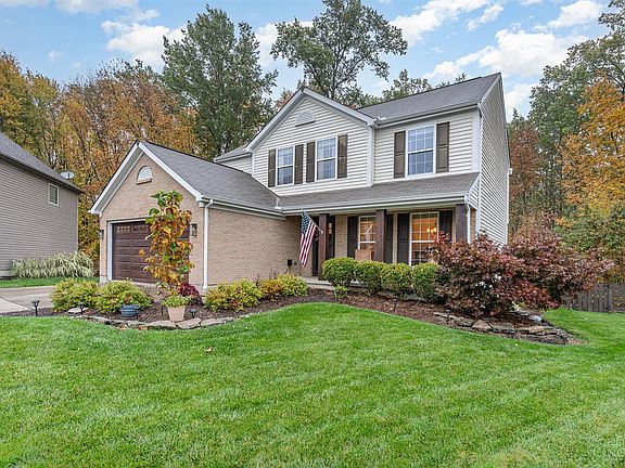 2nd image of 1209 E Glen Echo Ln