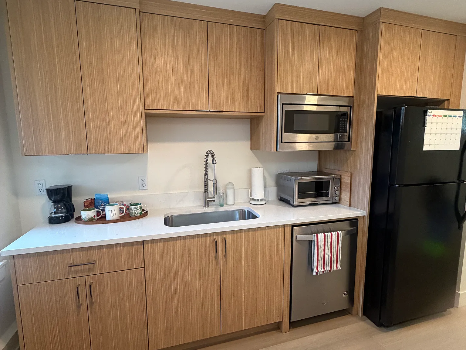 1 bed, 711 sqft, $1,950 — Photo 2