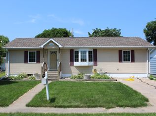 1309 15th St, Aurora, NE 68818