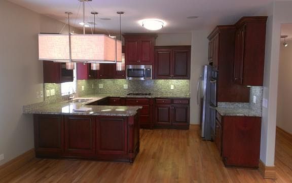 2nd image of 4958 S King Dr APT 3