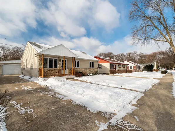 4049 South Hately AVENUE, Saint Francis, WI 53235