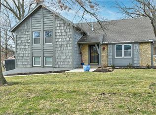 218 Hillcrest Rd, Belton, MO 64012