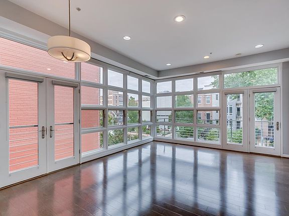 10 foot ceilings and floor to ceiling windows