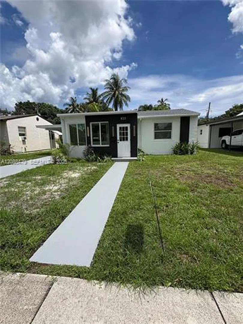 825 S 28th Ave # 825, Hollywood, FL 33020 — Photo 2