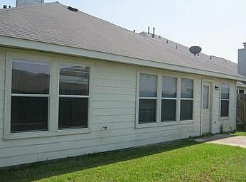 2nd image of 3423 Fiorella Way