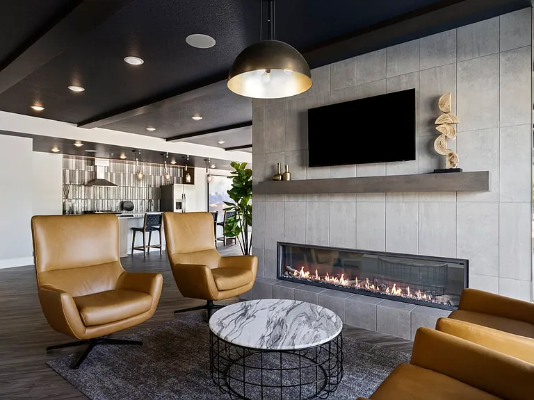 Axle Apartments — Photo 10