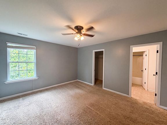 5th image of 320 Knollcrest Ln