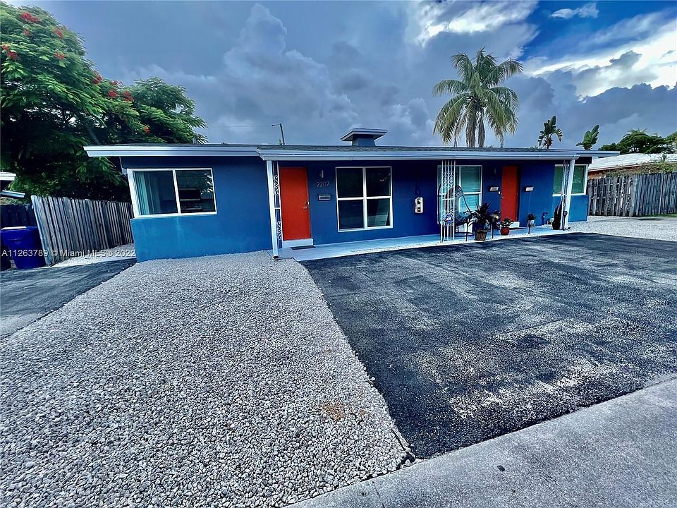 1st image of 2209 NE 15th Ave #2207
