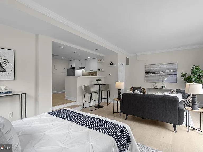 1080 Wisconsin Ave NW #1003 — Photo 16