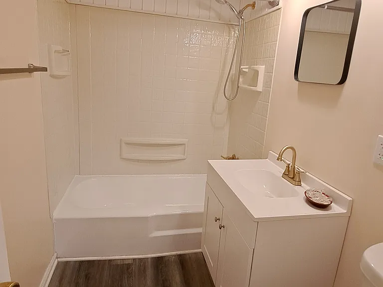 1602 Friendship Rd #H — Photo 3