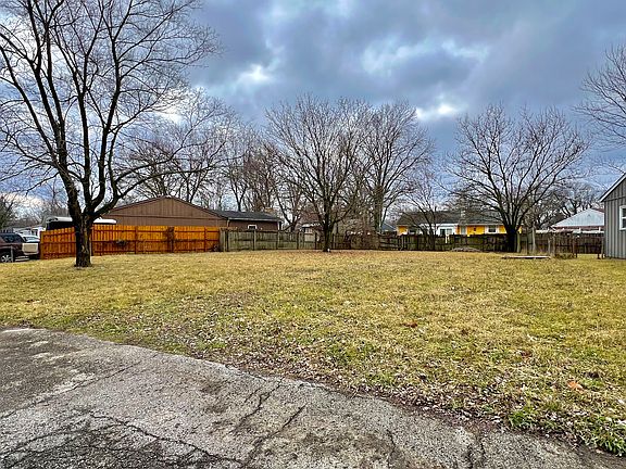 2nd image of 4318 Aspen Way