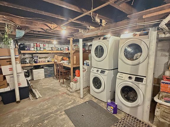 4th image of 100 Walnut St #2A
