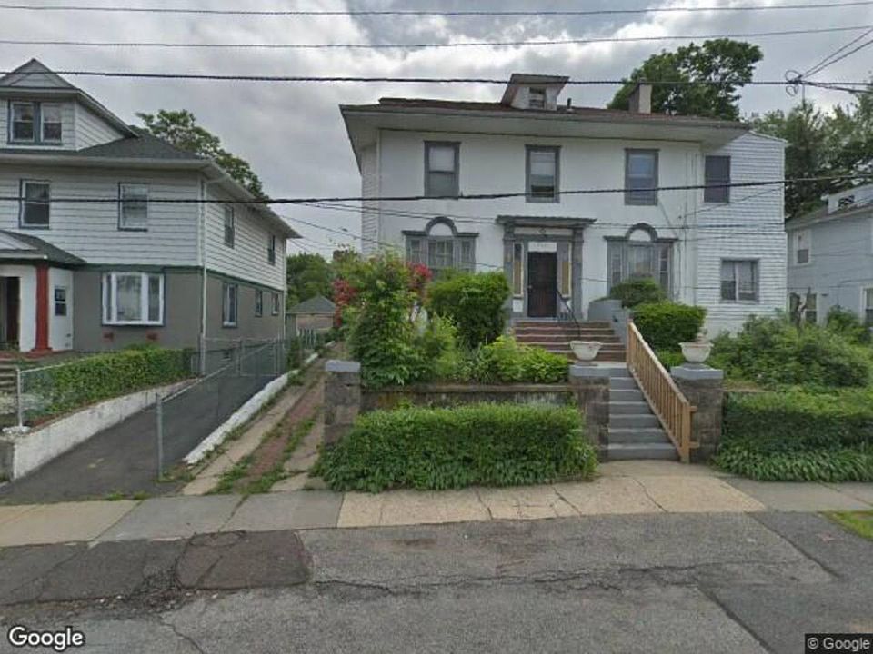 1st image of 630 Lafayette Ave