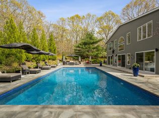 24 Settlement Ct, East Hampton, NY 11937