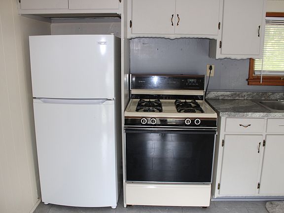 3rd image of 132 N White St