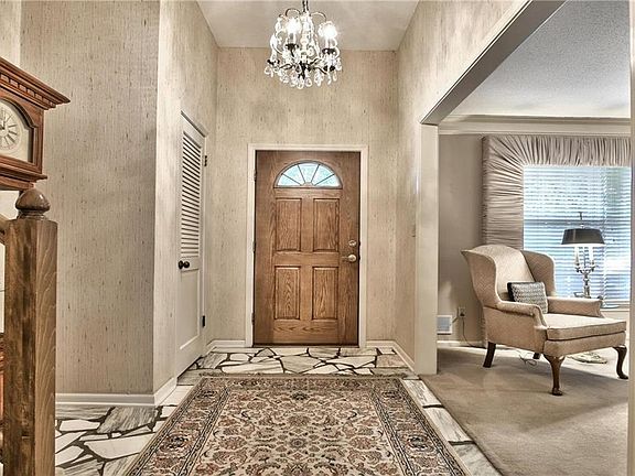 2nd image of 10036 Connell Dr
