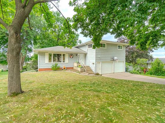 3rd image of 1311 GREENHILL DRIVE
