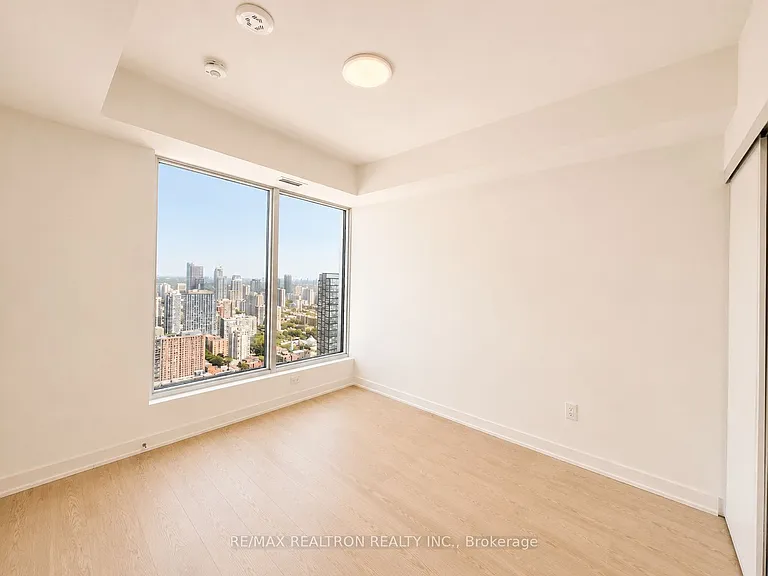 252 Church St #5305 — Photo 9