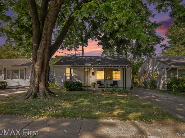 27845 Lenox Ave, Madison Heights, MI 48071