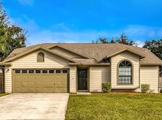 8026 Fleur De Lis Dr, Jacksonville, FL 32277