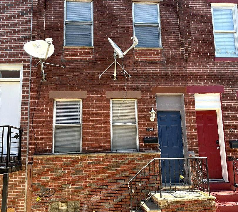 1st image of 2069 E Birch St