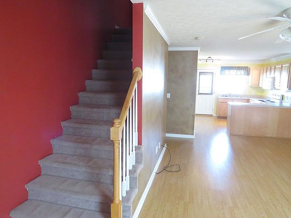 3rd image of 278 Beaverview Dr #Na
