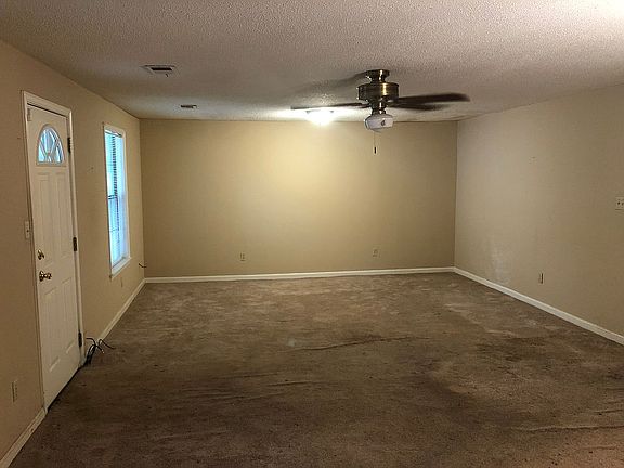 2nd image of 5761 Ashford Dr