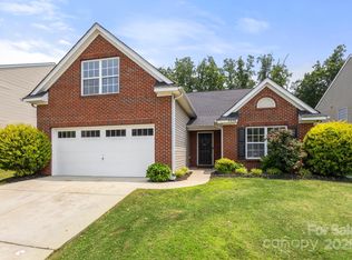2448 Sweet Birch Ct, Gastonia, NC 28054