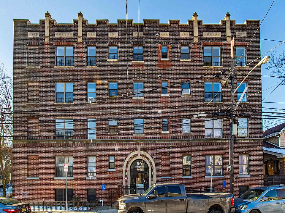 99 Rutgers Ave #4C