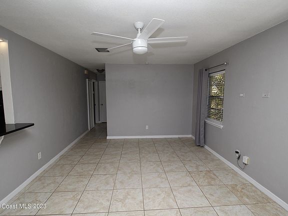 2nd image of 615 Camellia Dr