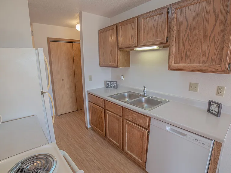 Citi Park Apartments — Photo 14