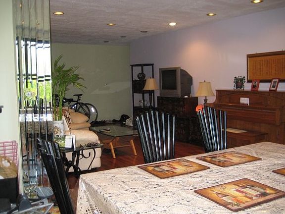 4th image of 7536 Bell Blvd APT 3E